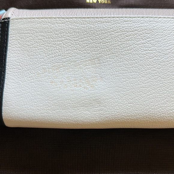 Kate Spade Handbag & Wallet - Picture 4 of 8
